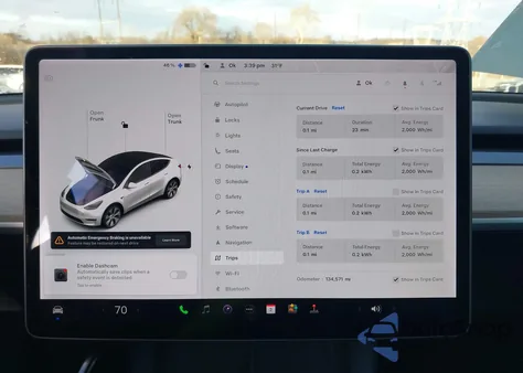 2021 Tesla Model Y Long Range Dual Motor All-Wheel Drive z USA, uszkodzony, nr VIN 5YJYGAEE2MF180095